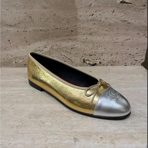Chanel 26X Holiday Flats Gold & Silver | Size 36.5 - Picture 6 of 15